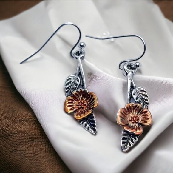 3D Two-Tone Tropical Floral Leaf Earrings Dangle Drop Silver Rose Gold Jewelry - Picture 1 of 6